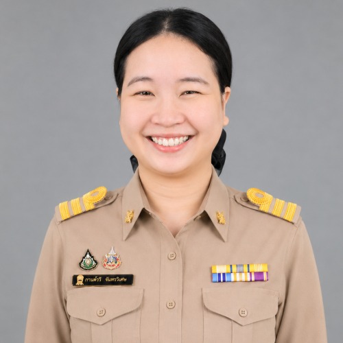นางสาวกานต์รวี จันทรวิเศษ